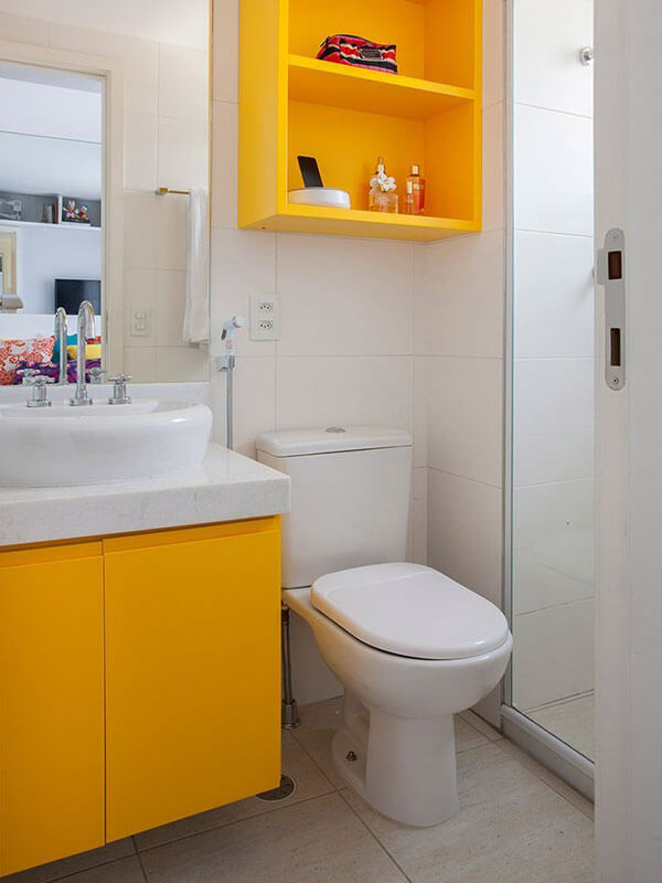 Beyaz Porselen Lavabolu Sarı Renk Banyo Dolabı Modeli