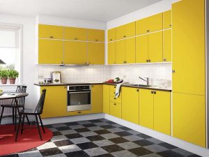 beyaz sarı mutfak dolabı